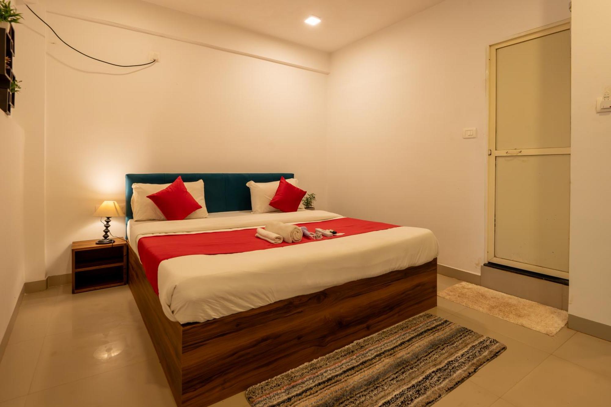 Morjim Sea Waves-Beach Front Hotel Exterior photo